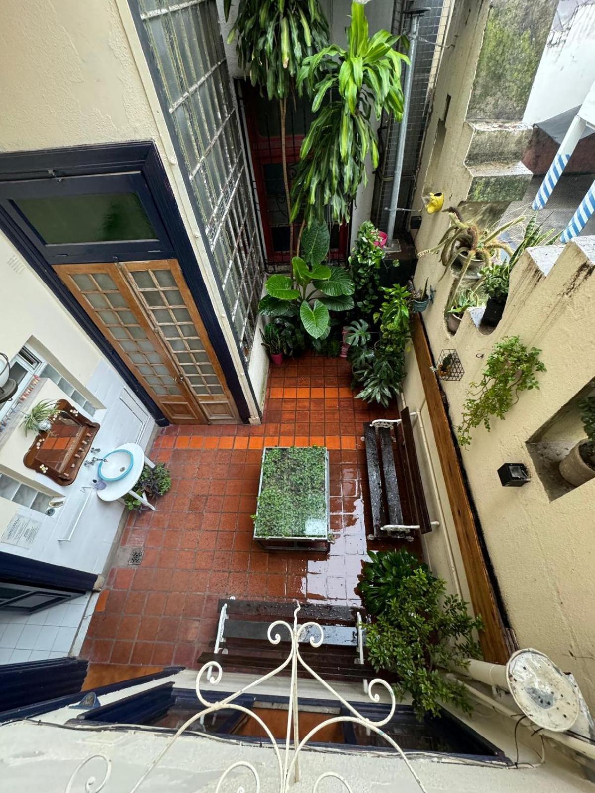 High Hostal